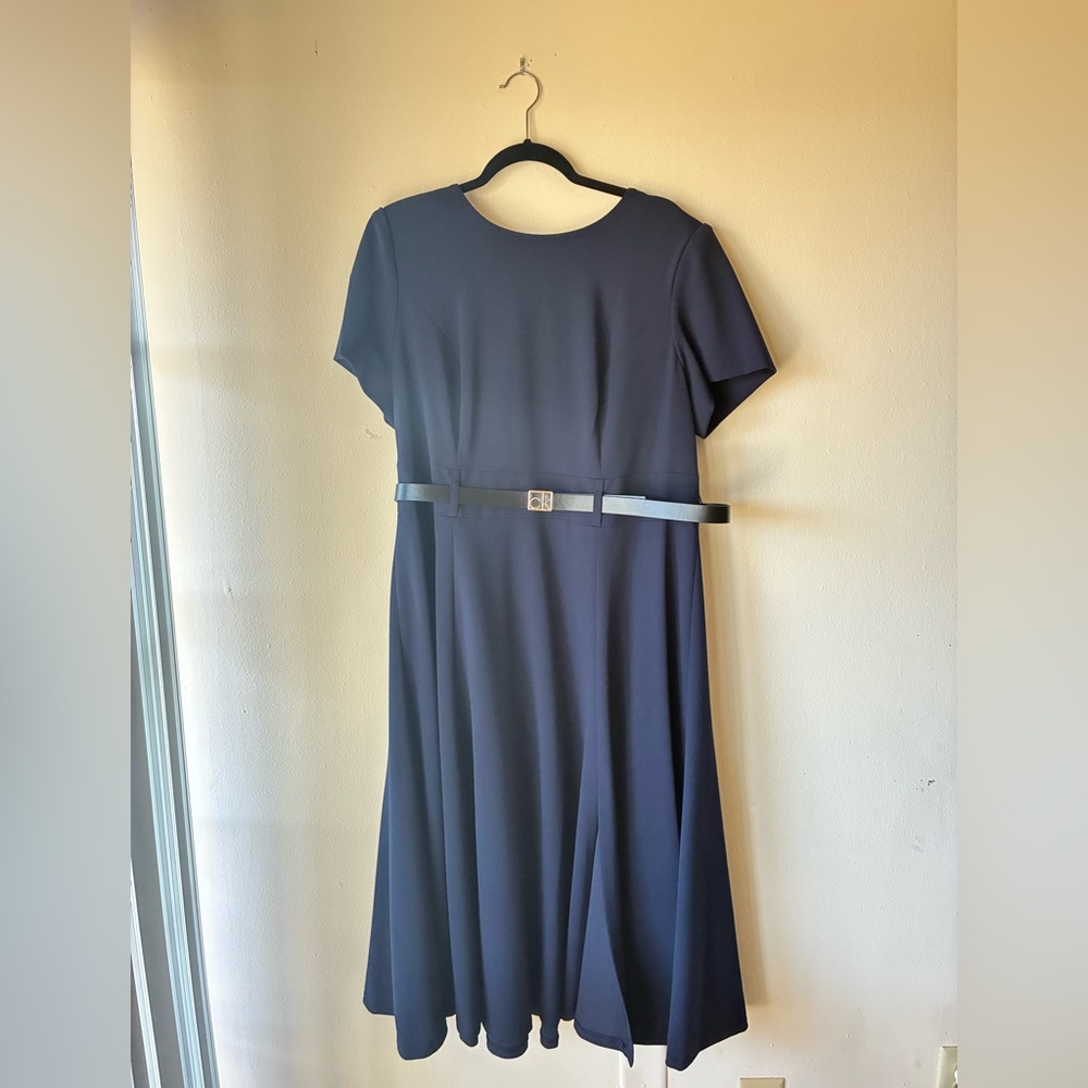Calvin Klein size 16 midi size 16 navy blue dress